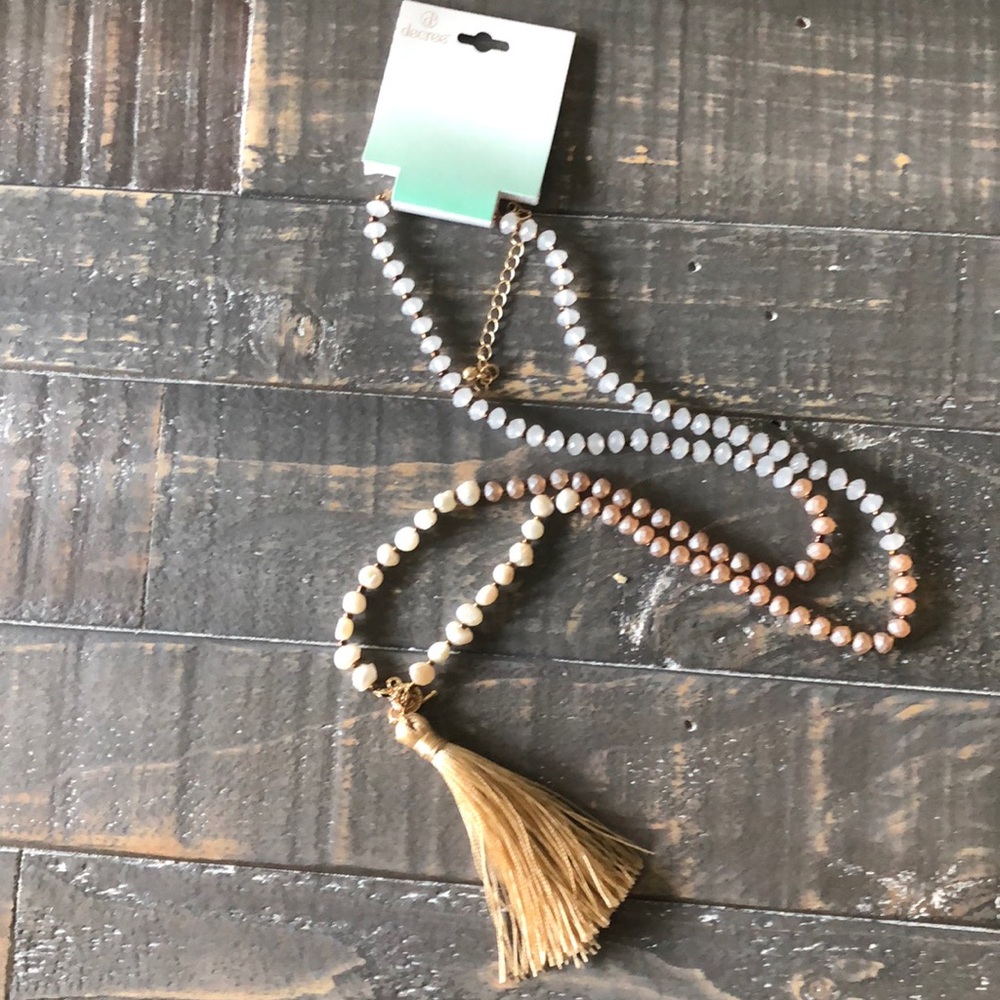 4 for $20 Sale! 🦋 NEW Decree Gold Tassel Necklace - Picture 1 of 5
